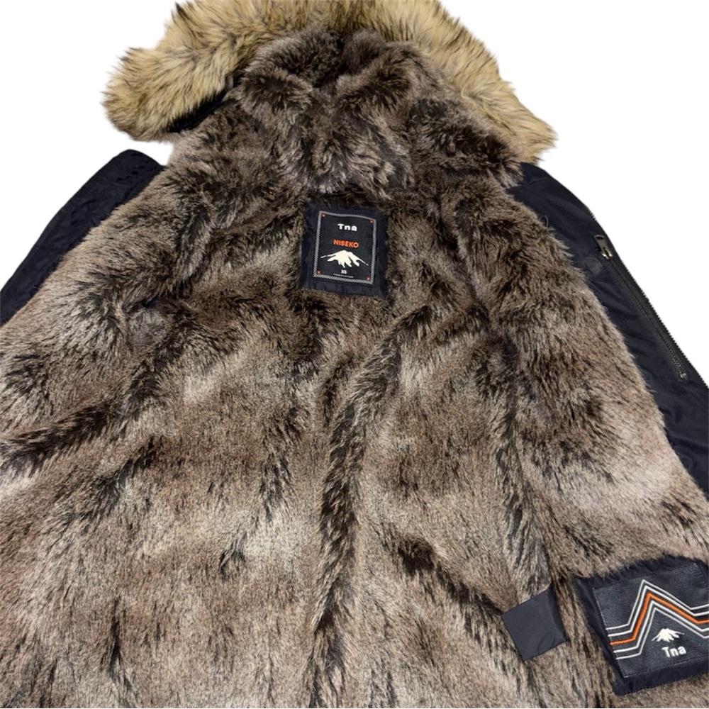 Aritzia TNA Niseko Parka | XS - Picture 3 of 8